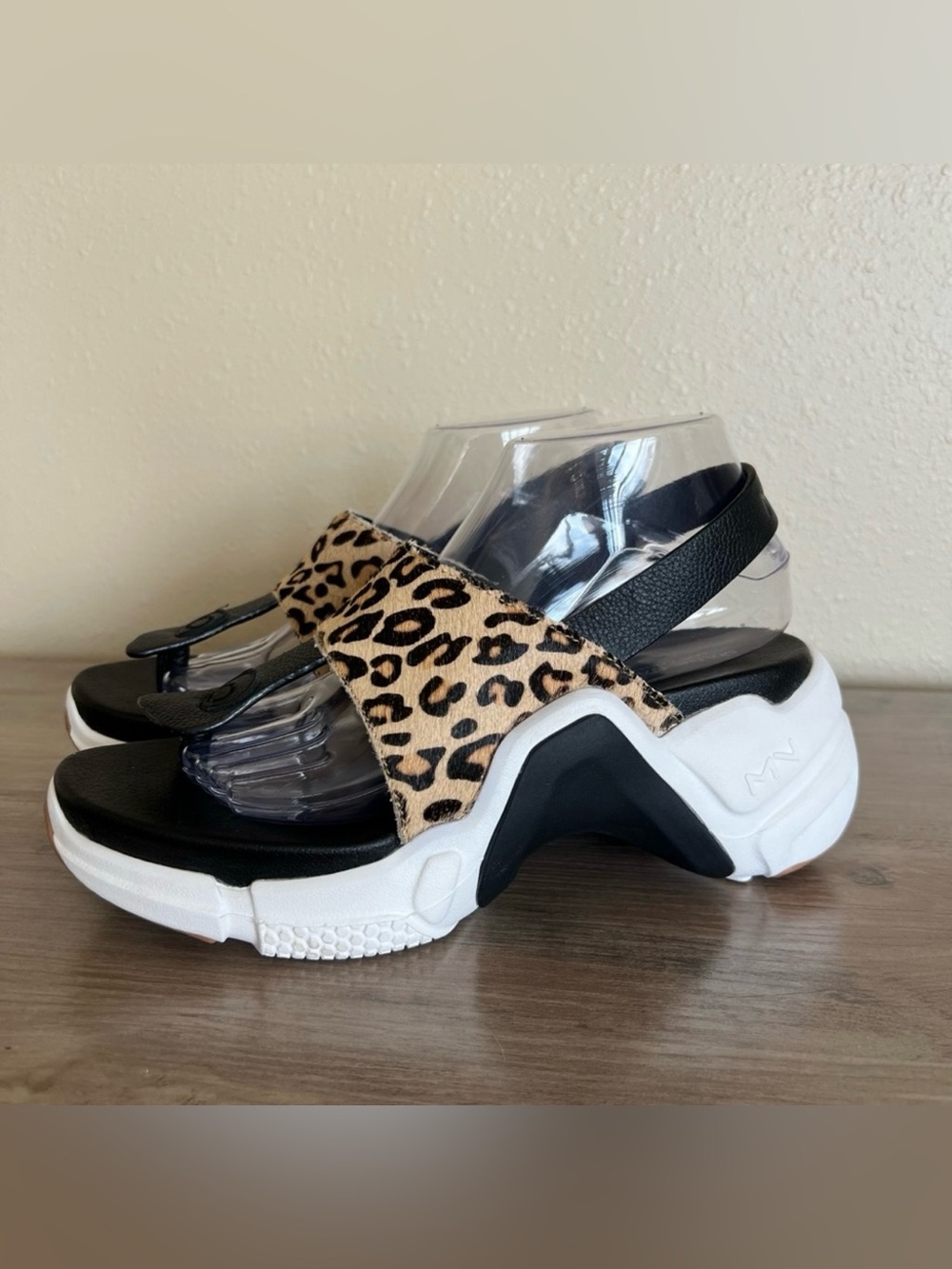 Mark Nason Neo Block Maggie Cheetah Sandals Women’s Size 8 Chunky Heel Slingback